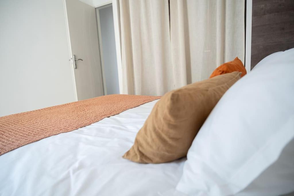 Lou Cabanot - Appartement Lumineux 3 Chambres - Parking Gratuit Béziers Exteriör bild