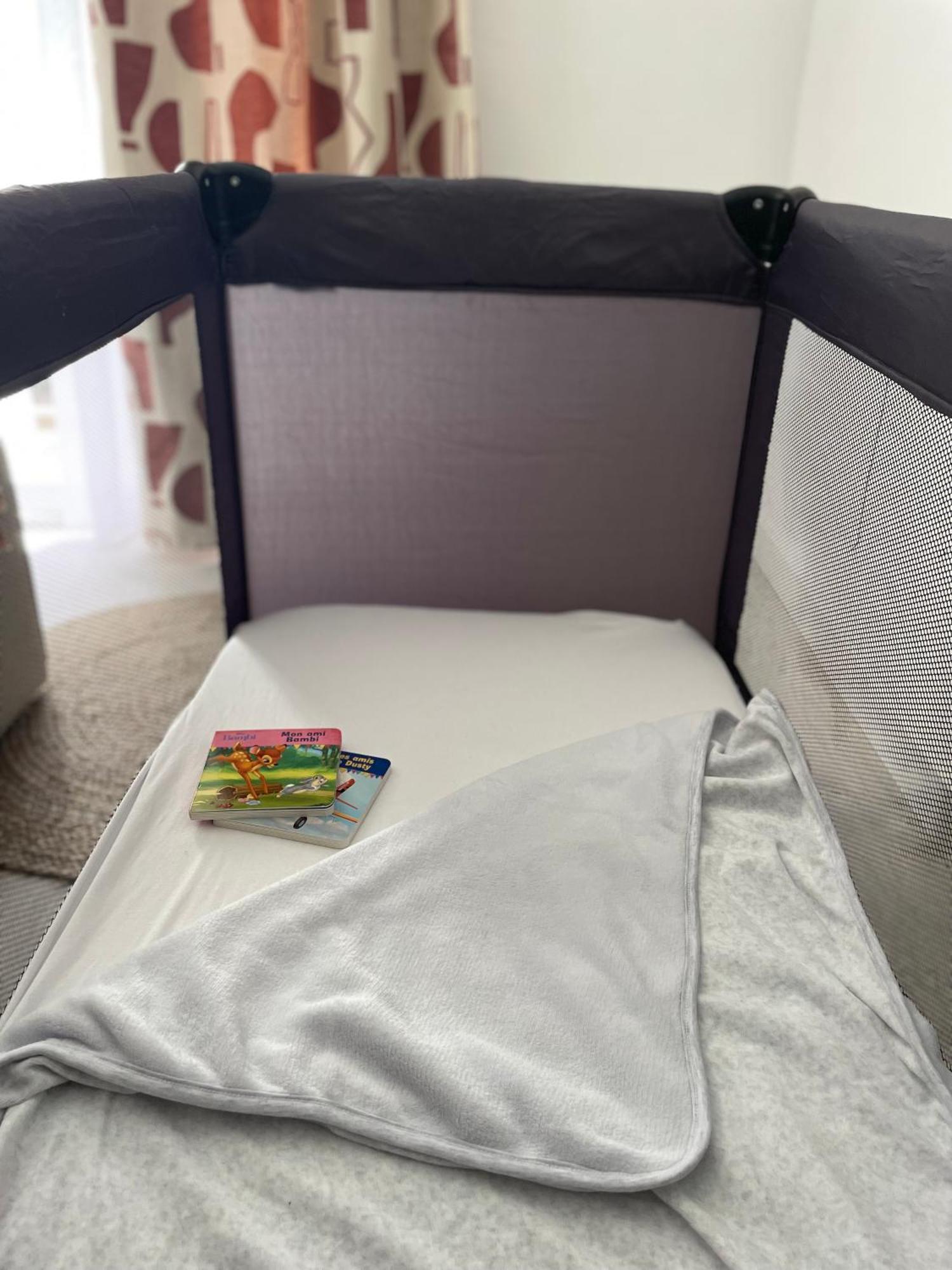 Lou Cabanot - Appartement Lumineux 3 Chambres - Parking Gratuit Béziers Exteriör bild