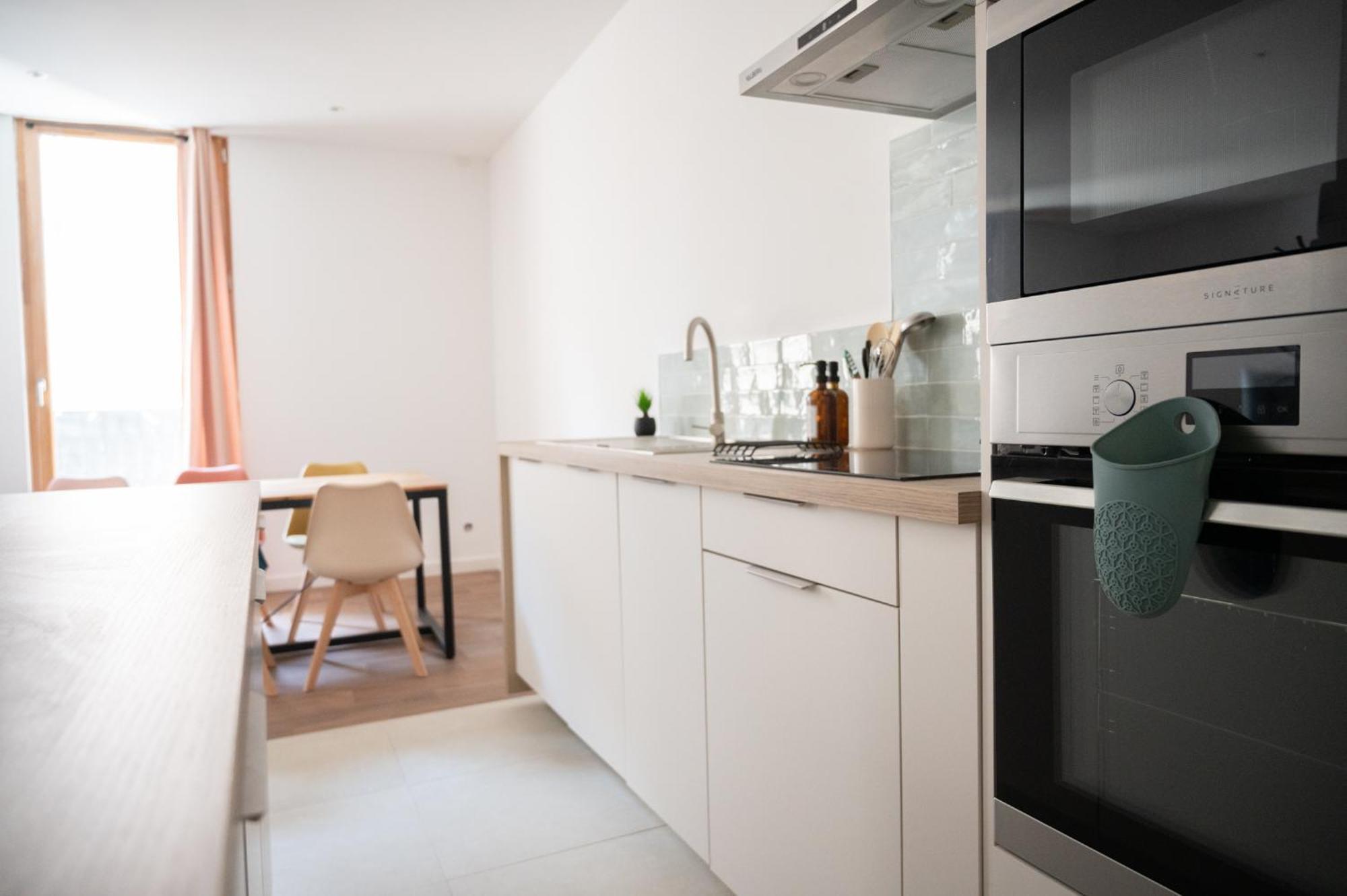Lou Cabanot - Appartement Lumineux 3 Chambres - Parking Gratuit Béziers Exteriör bild